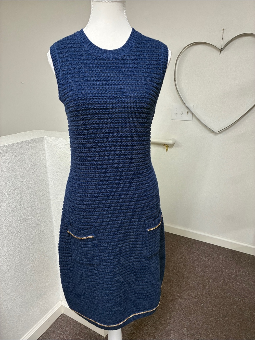 Shoshanna Saige Chain Knit Dress Navy Textured Sleeveless Shift Dress Size Med - Picture 2 of 10